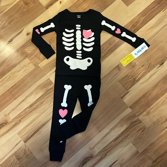 Carter’s Two Piece Halloween Skeleton Pajamas - Girls Size 2T - Picture 1 of 12